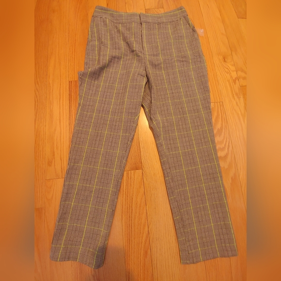 NWOT Bar III by Macy’s Black & Green Plaid Tapered Crop Pants – Size 8 - Picture 2 of 9